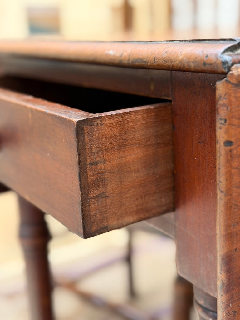 English Late 19th Century Pembroke Table with Antique Ash & Elm Country Chairs